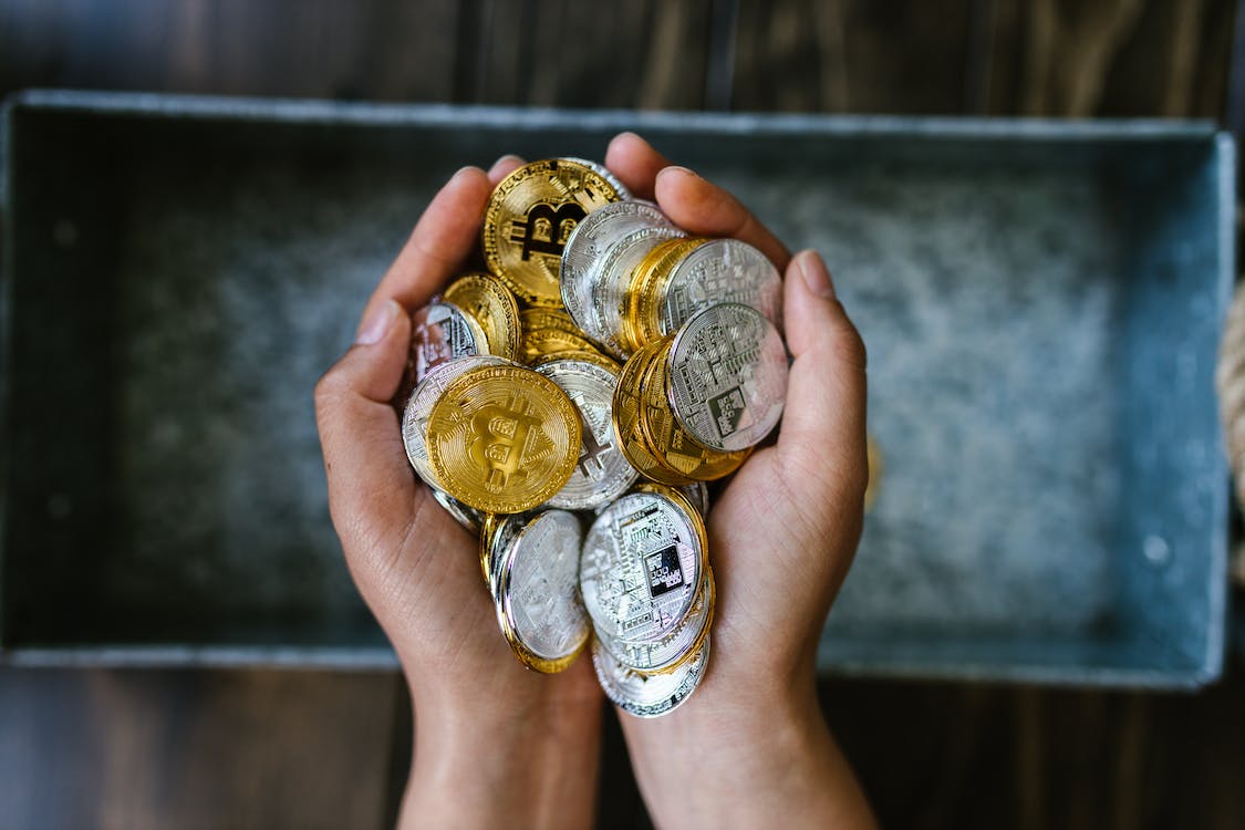 Gold: Your Ally in Difficult Times – Invest in Silver and Gold Bullion Coins